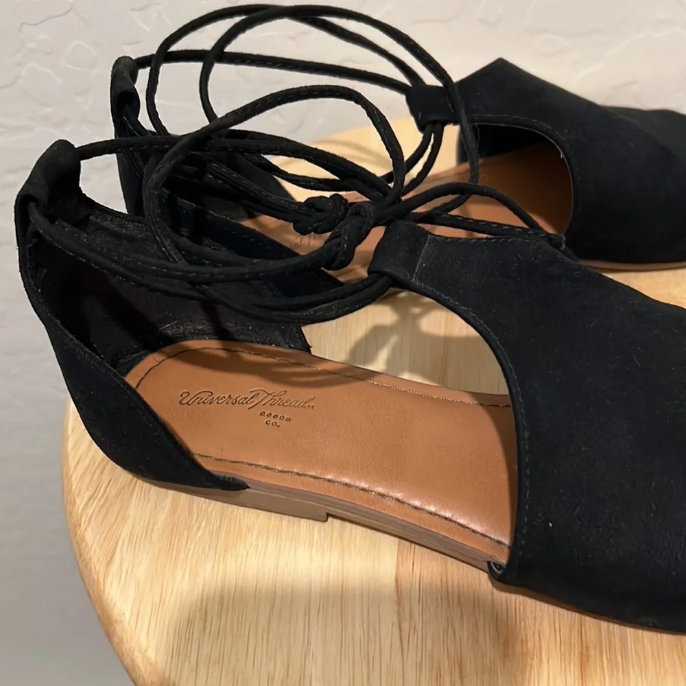 Universal Thread Sandals - Picture 4 of 5